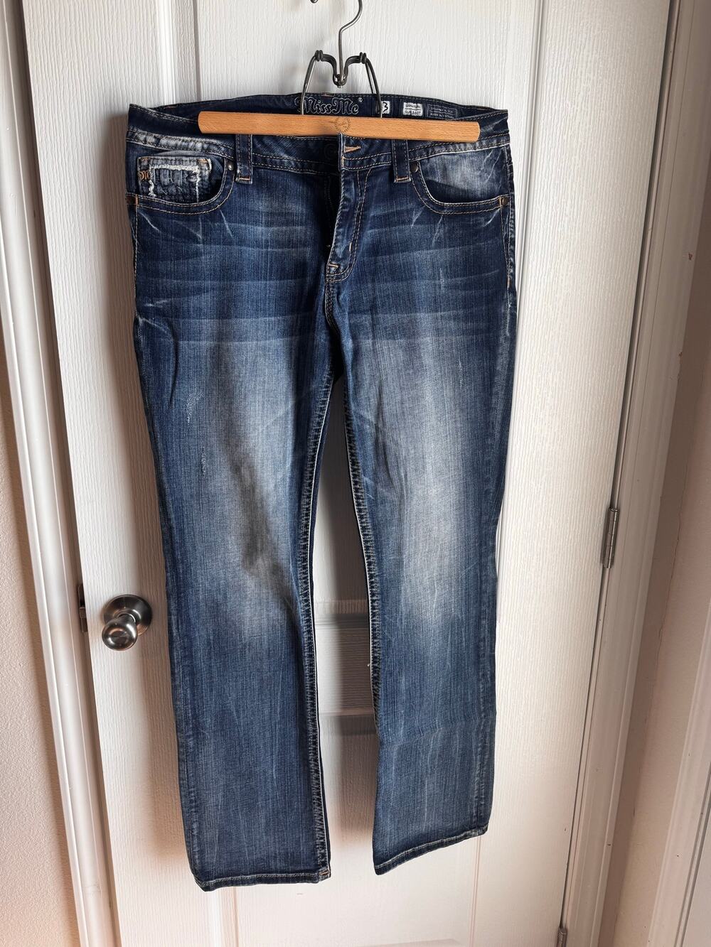 Jeans Size 33 Miss Me Blue Signature Slim Bootcut Embellished Pockets EUC